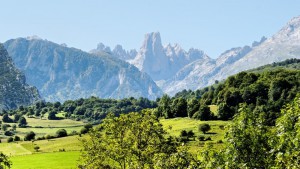 Naranjo de Bulnes Oceno Asturias mountains spain buy real estate property