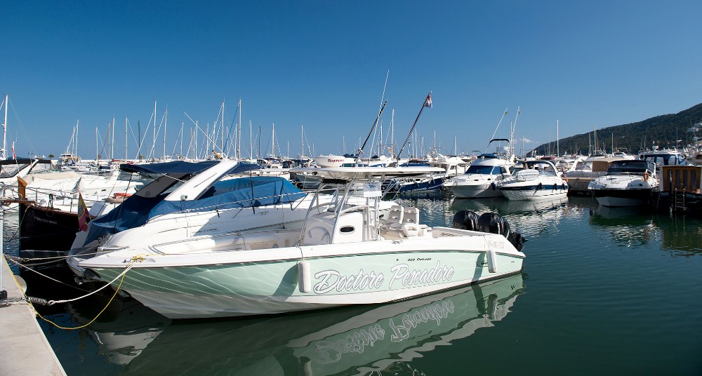 Botafoch property buyers enjoy all the perks the local marina has to offer.