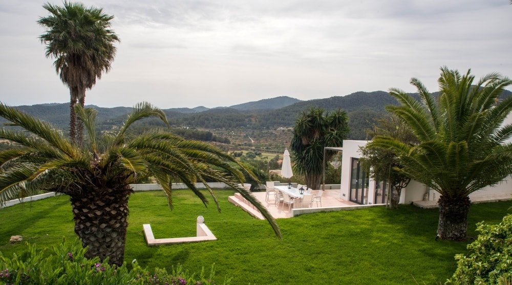 Sant Josep property market offers spectacular views.