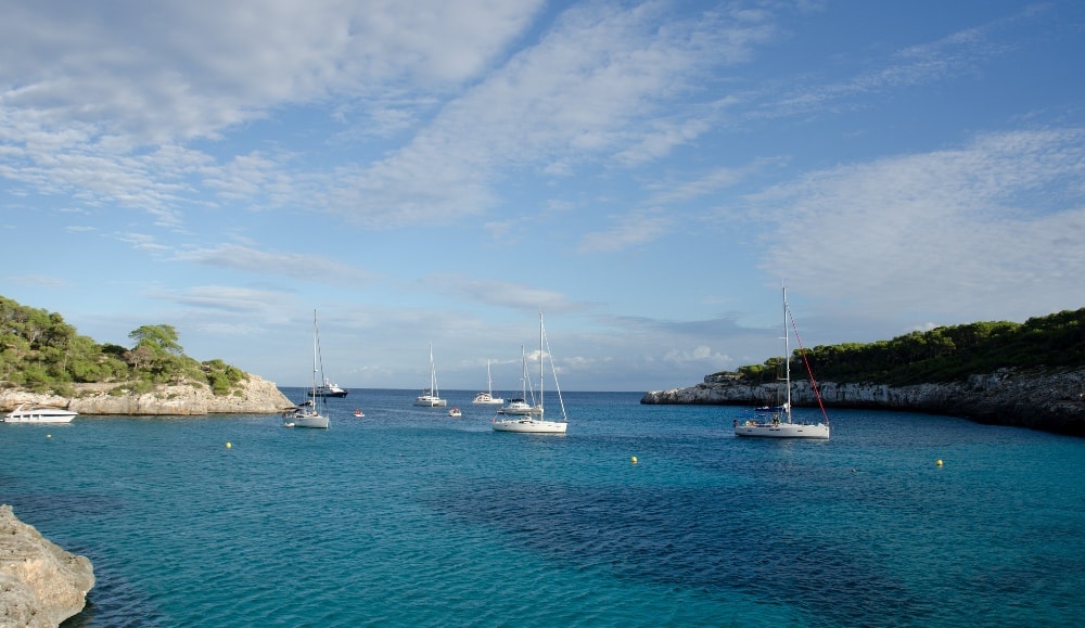 Cala d'Or property buyers can enjoy sailing while surrounded by stunning nature.