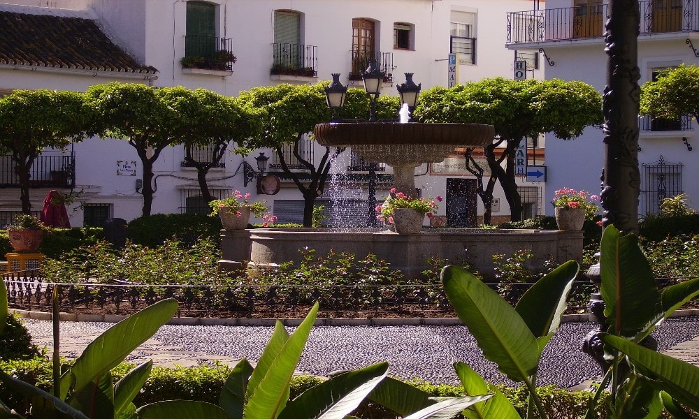 Estepona Old Town Property buyers enjoy many charming squares.