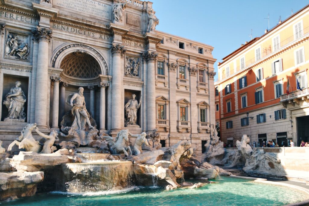 La bellissima Fontana di Trevi, a Roma